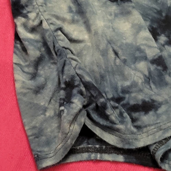 💵3/$20 AntiStar Tie-Dye Blue Super Soft Crop Top  Size Small - Picture 6 of 12